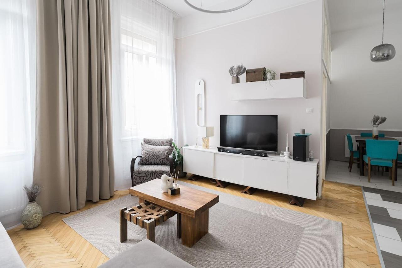 Sunrise Lounge Corvin 63M2 Ac Apartment Будапеща Екстериор снимка