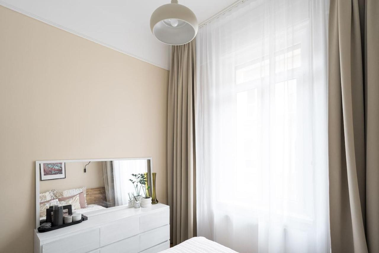 Sunrise Lounge Corvin 63M2 Ac Apartment Будапеща Екстериор снимка