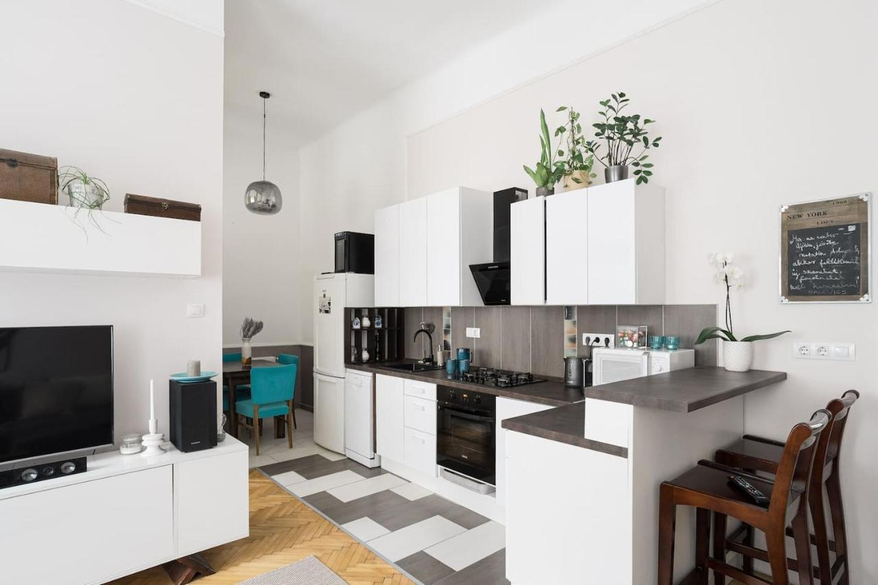 Sunrise Lounge Corvin 63M2 Ac Apartment Будапеща Екстериор снимка